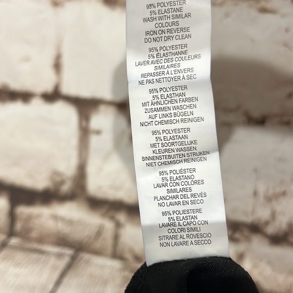 🆕Nasty Gal “Let’s V You Dance”Romper, Size 6 - Picture 7 of 7